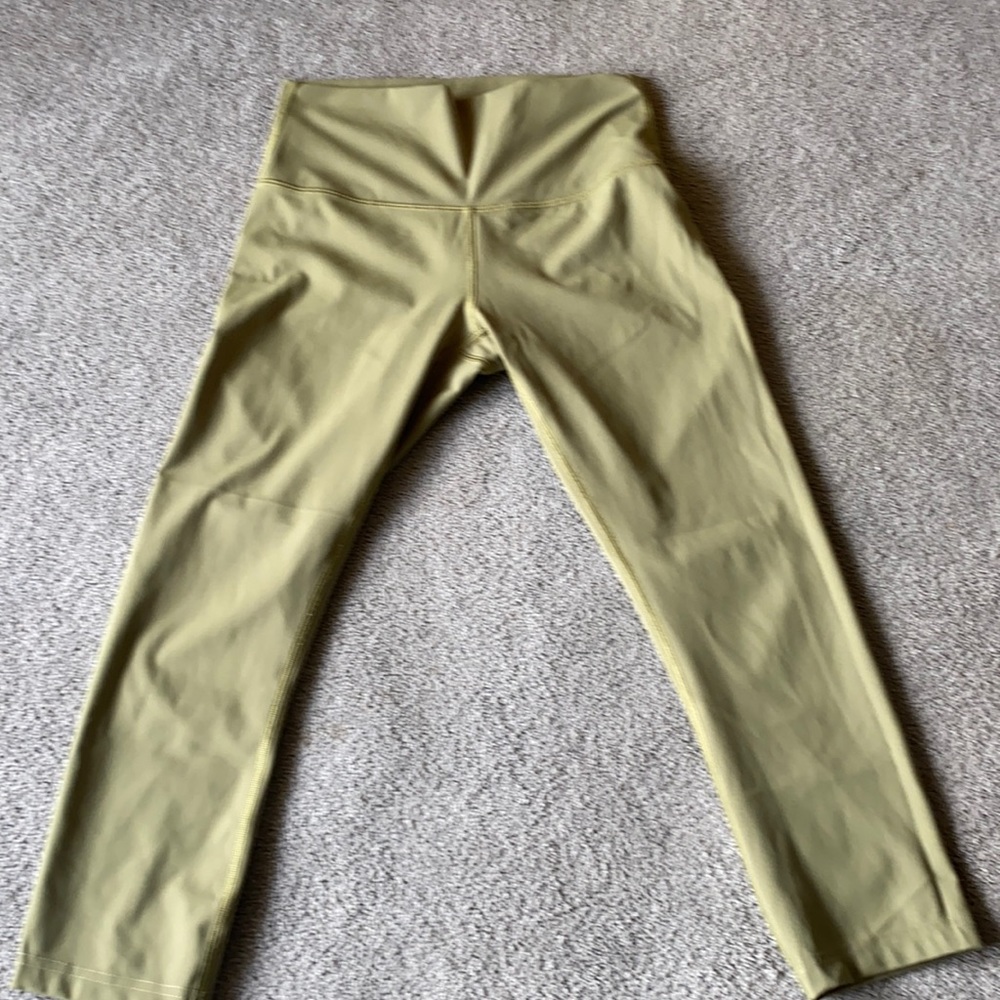 Lululemon moss green leggings size 6